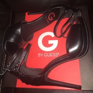 G by GUESS Black Pumps